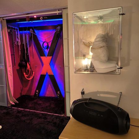 Love-Room Discret 40 M2 Bormes Les Mimosas Village Avec Terrasse Buitenkant foto